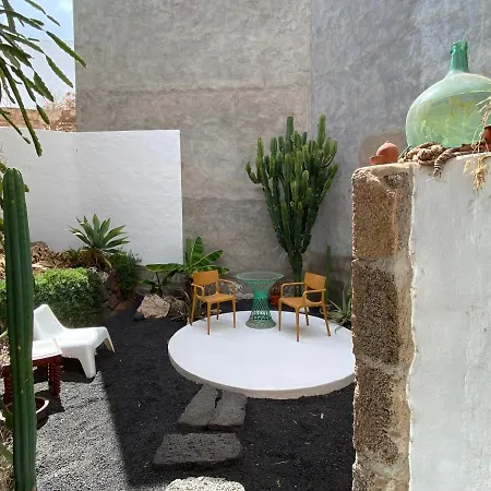 El Patio Del Charco/ Eine Oase Mitten In Der Stadt Arrecife (Lanzarote)